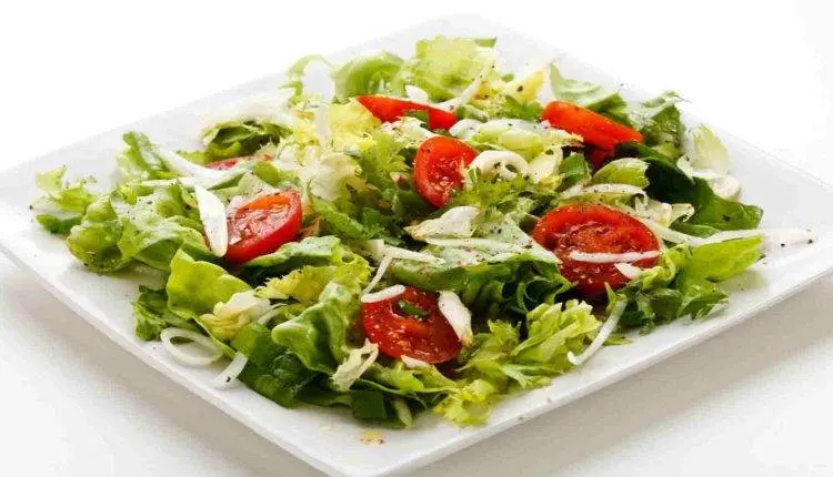 A plate of salad: benefits of salad: A plate of salad: benefits of salad: