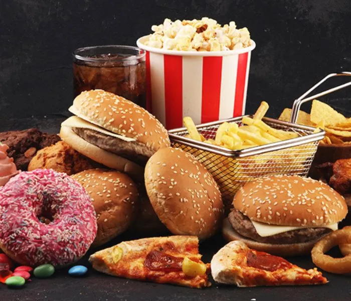 Junk food are Foods that Should Limit During Pregnancy